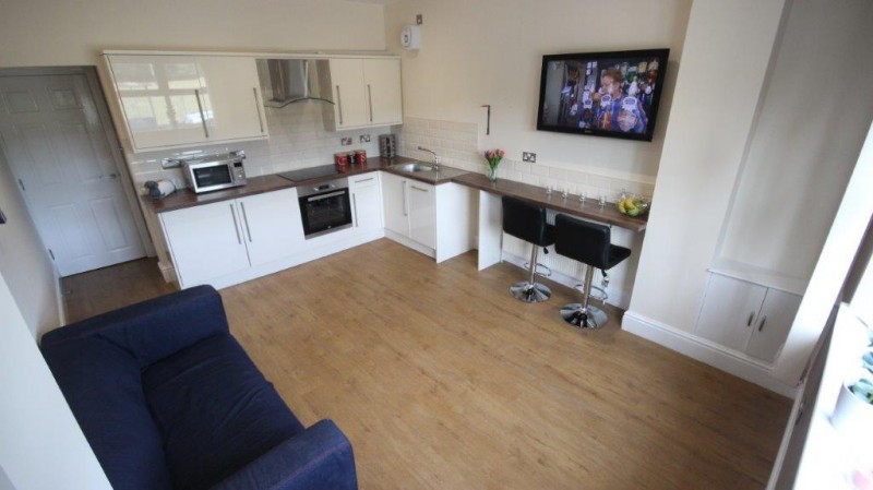 Open Plan Area at 11 Rustlings Road 